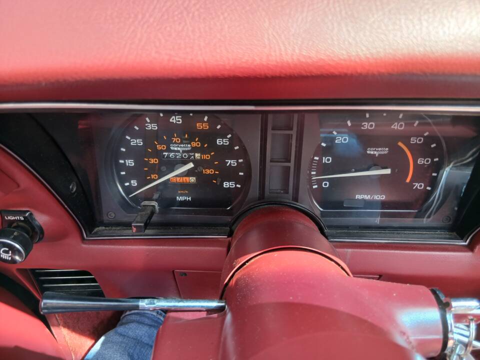 Immagine 11/11 di Chevrolet Corvette Sting Ray (1981)