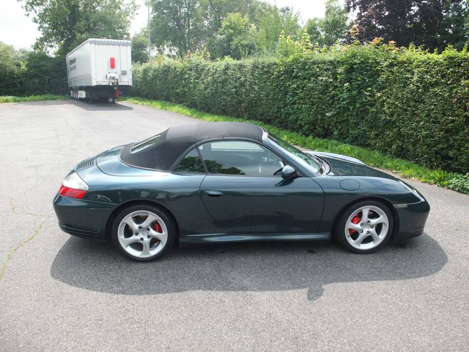 Bild 34/73 von Porsche 911 Carrera 4S (2004)