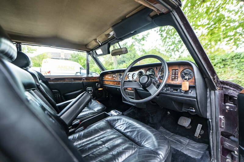 Image 25/37 of Bentley Corniche I (1978)