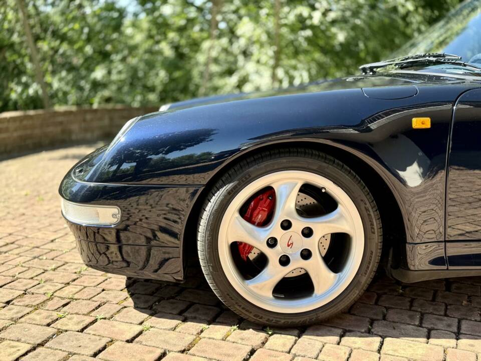 Afbeelding 13/33 van Porsche 911 Carrera 4S (1996)