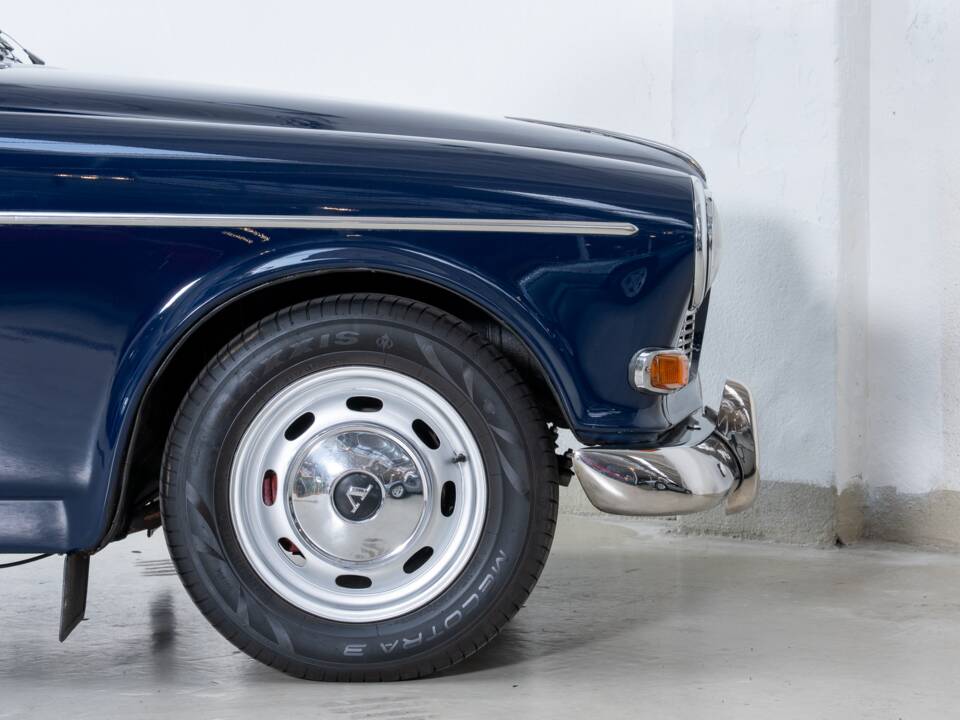 Image 18/30 of Volvo P 121 (1965)