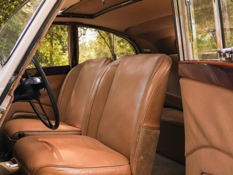 Immagine 18/22 di Jaguar Mk V  3.5 Litre (1949)