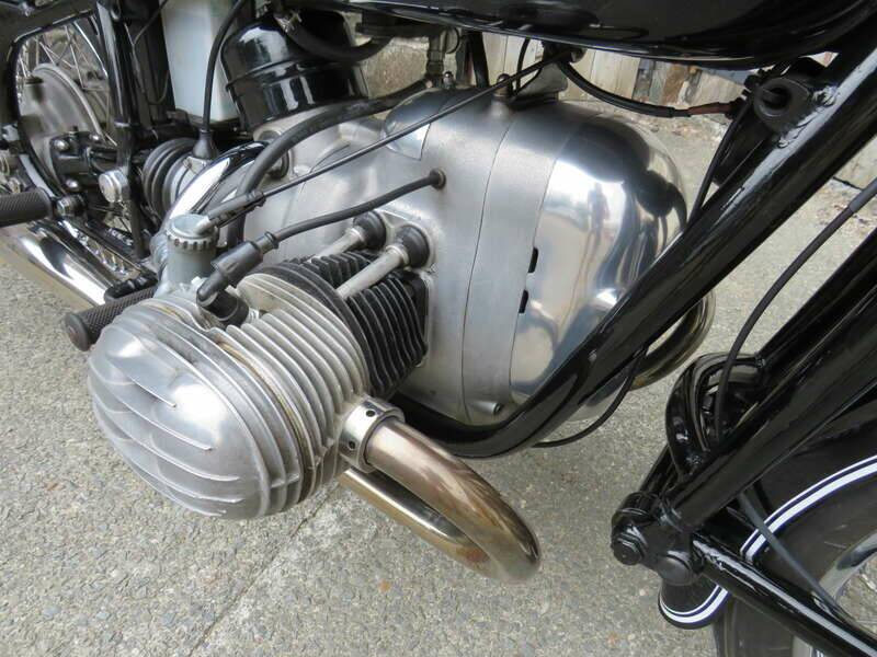 Image 19/43 of BMW R 60/2 (1963)