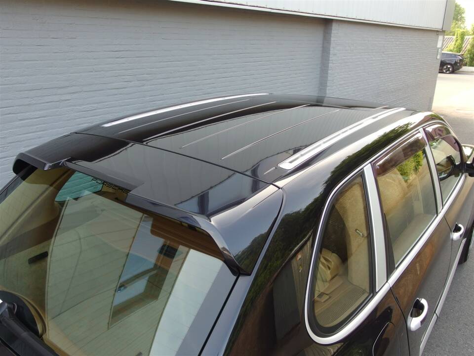 Image 37/93 of Porsche Cayenne Turbo (2007)