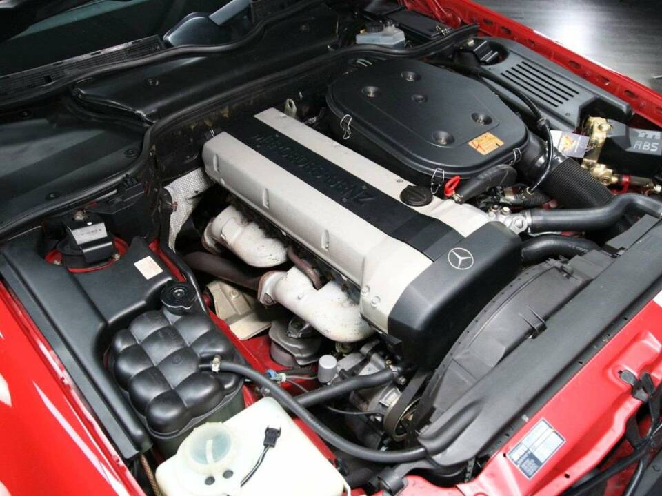 Imagen 27/30 de Mercedes-Benz 300 SL-24 (1991)