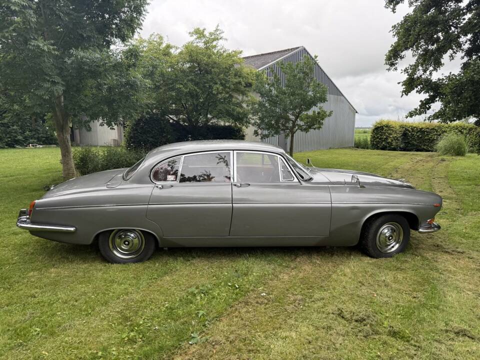 Bild 7/8 von Jaguar 420 G (1968)