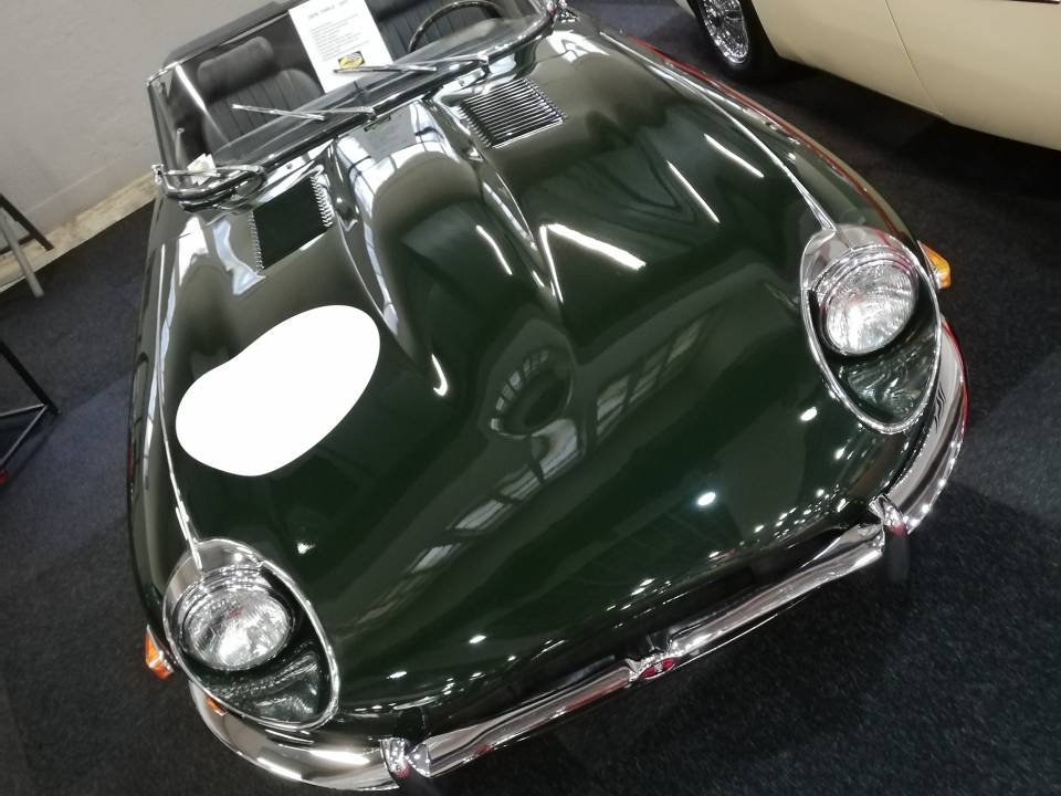 Afbeelding 1/31 van Jaguar E-Type (1970)