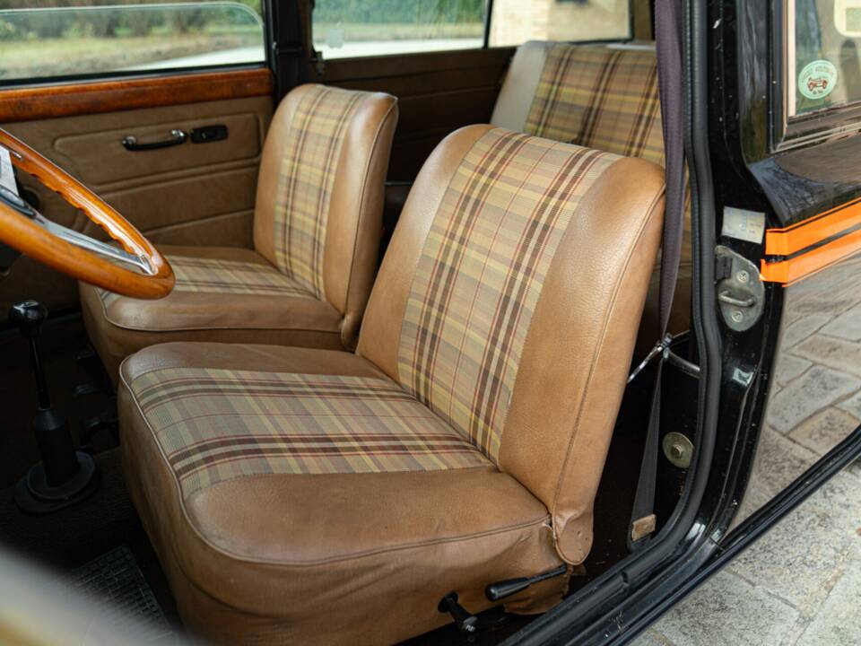 Image 21/44 of Mini Clubman Estate 1000 (1981)