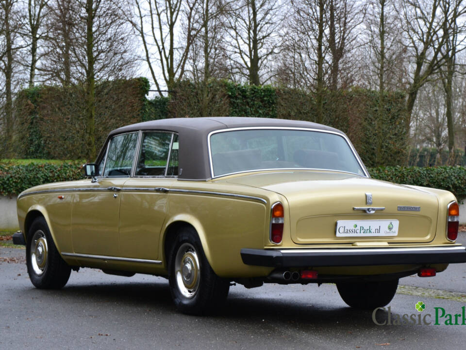 Image 3/50 of Rolls-Royce Silver Shadow II (1978)