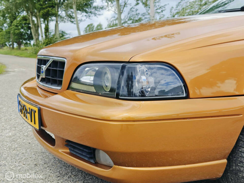 Bild 13/32 von Volvo C70 2.4 T (1999)