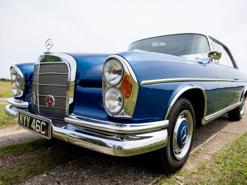 Bild 22/50 von Mercedes-Benz 300 SE (1965)