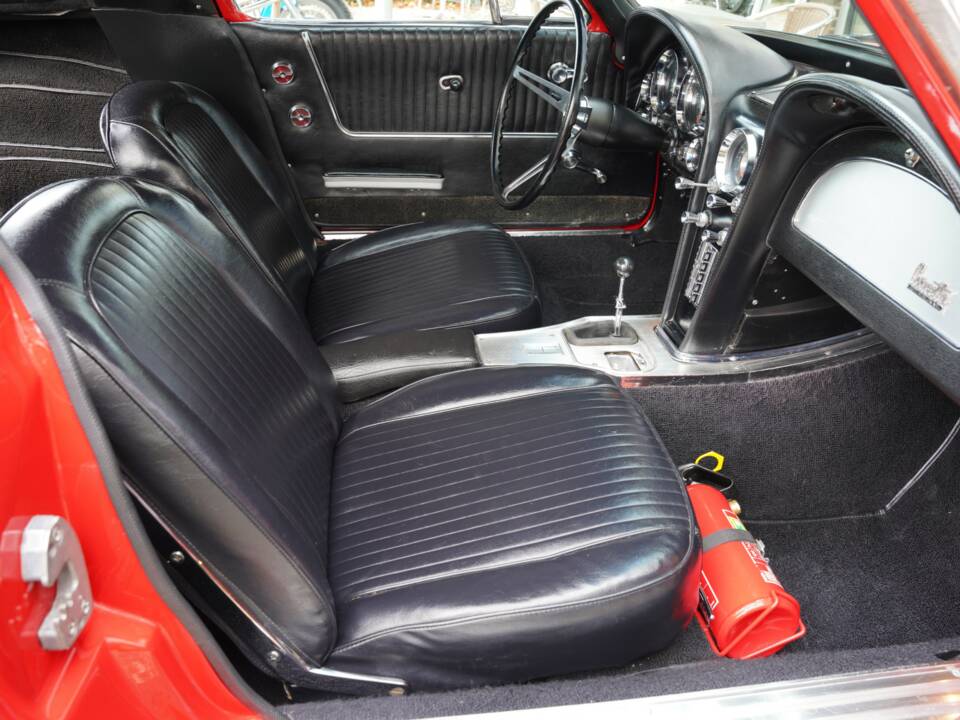 Image 35/50 of Chevrolet Corvette Sting Ray (1963)
