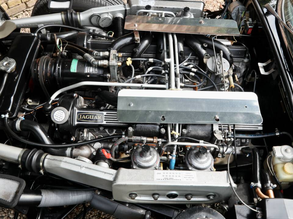 Afbeelding 24/50 van Jaguar E-Type V12 (1974)
