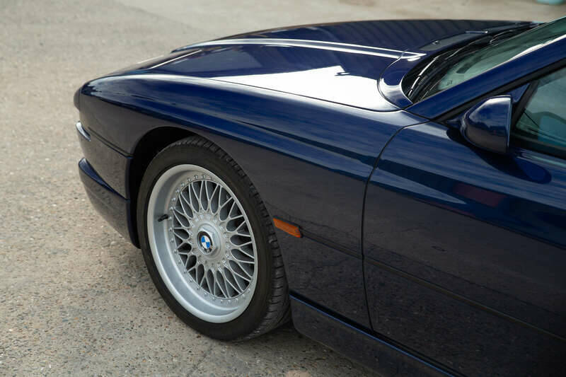 Image 43/50 de BMW 850CSi (1993)