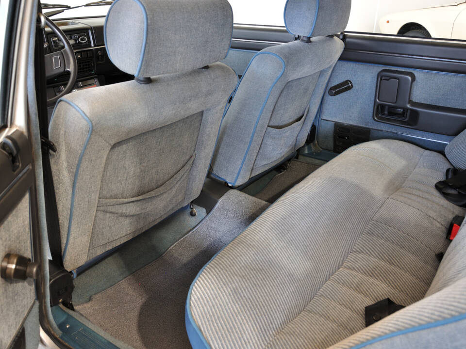 Image 14/27 de FIAT Argenta (1982)