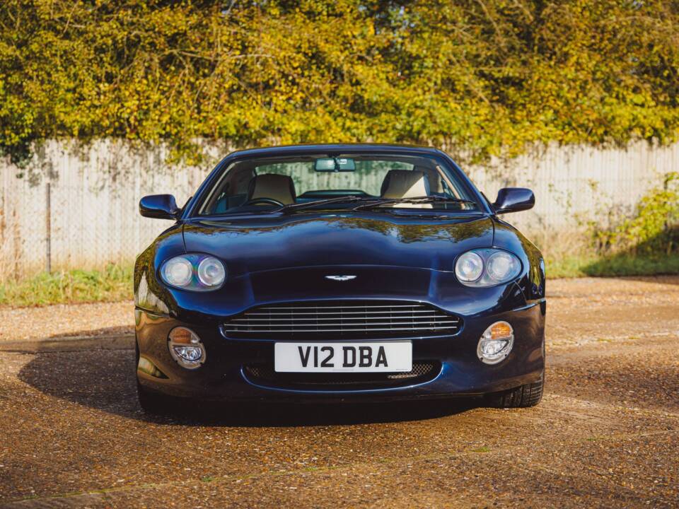 Image 4/8 de Aston Martin DB 7 Vantage (1999)