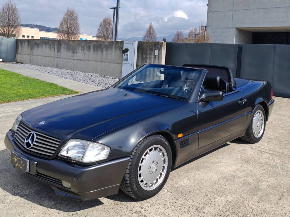 Image 9/42 of Mercedes-Benz 300 SL-24 (1992)