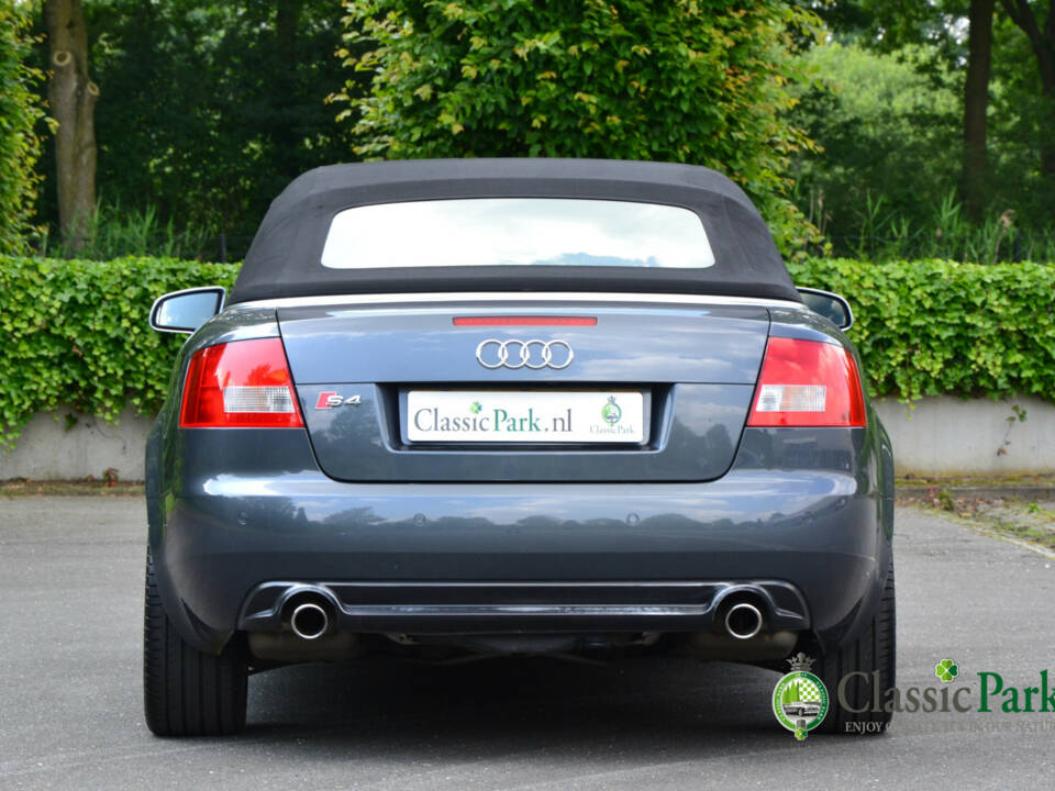 Immagine 17/50 di Audi S4 (2005)