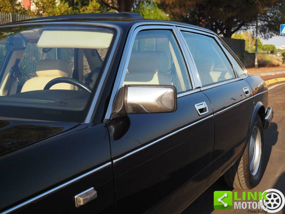 Bild 38/50 von Jaguar Sovereign 3.6 (1988)