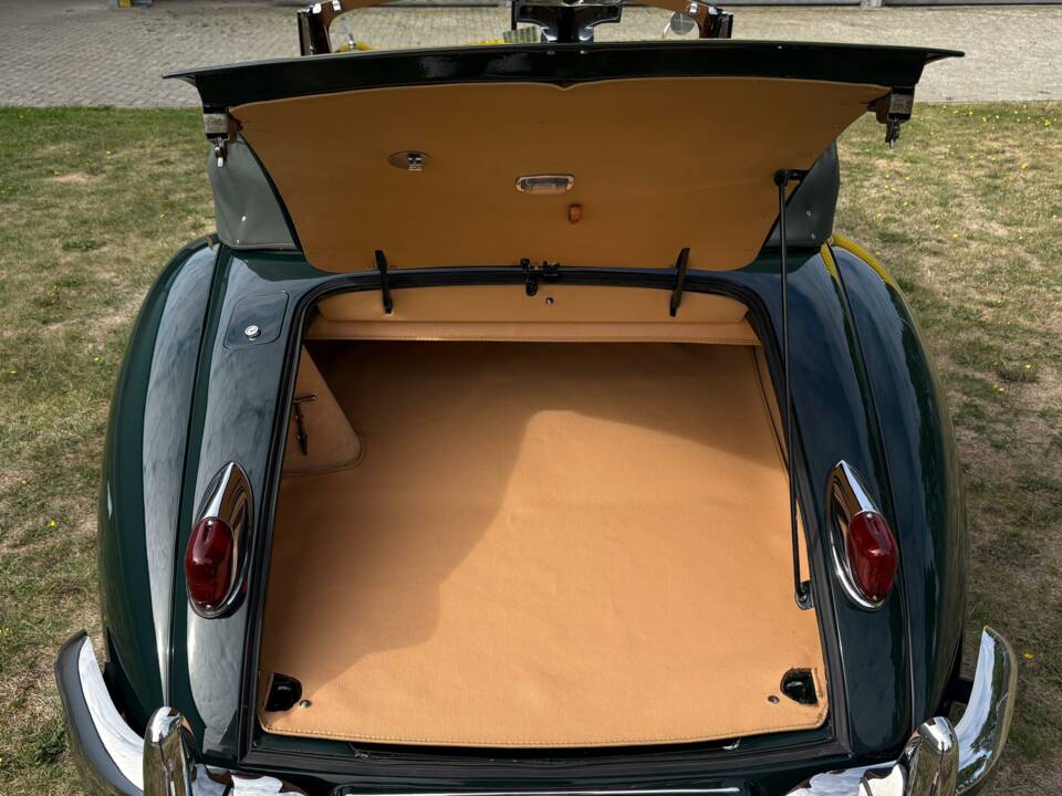 Immagine 15/24 di Jaguar XK 140 SE DHC (1955)