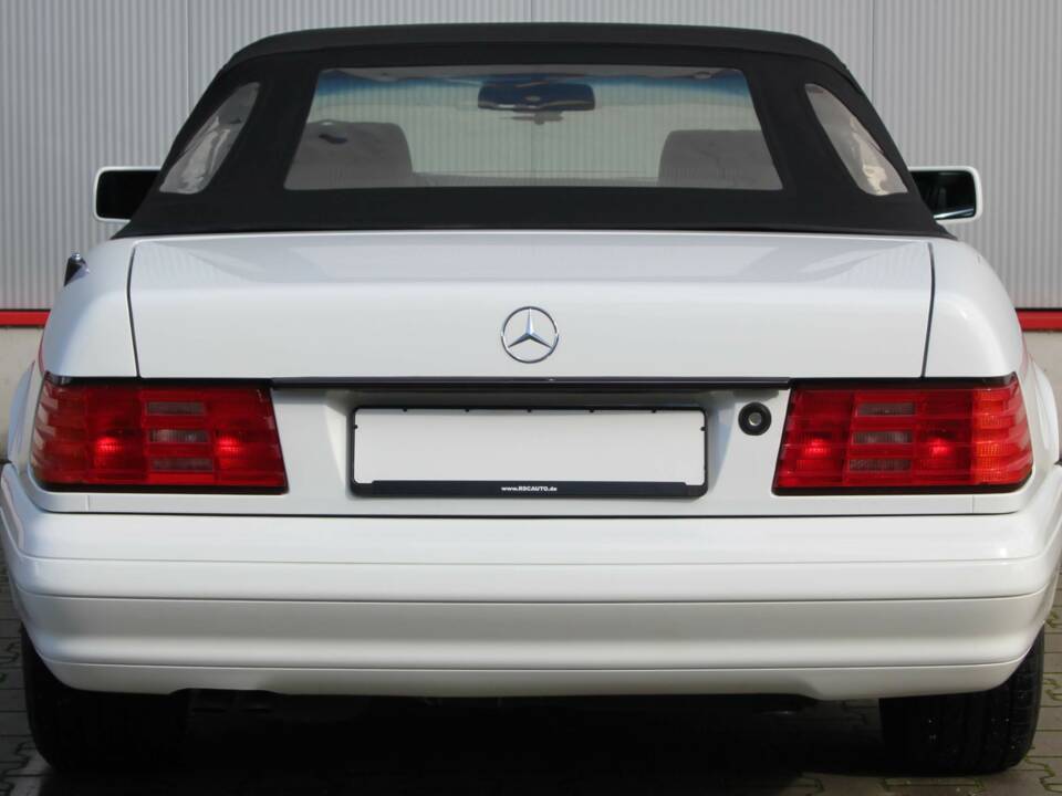 Bild 7/34 von Mercedes-Benz SL 320 (1996)