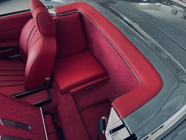Image 14/38 of Mercedes-Benz 280 SL (1970)