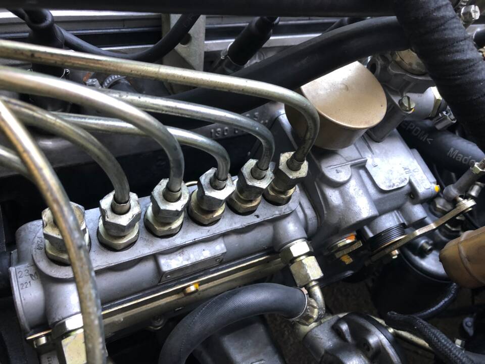 Image 9/43 of Mercedes-Benz 230 SL (1967)