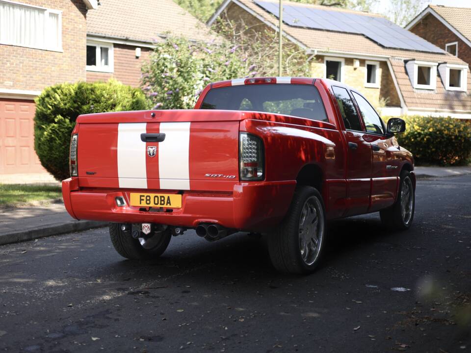 Image 8/82 of Dodge Ram SRT 10 (2005)