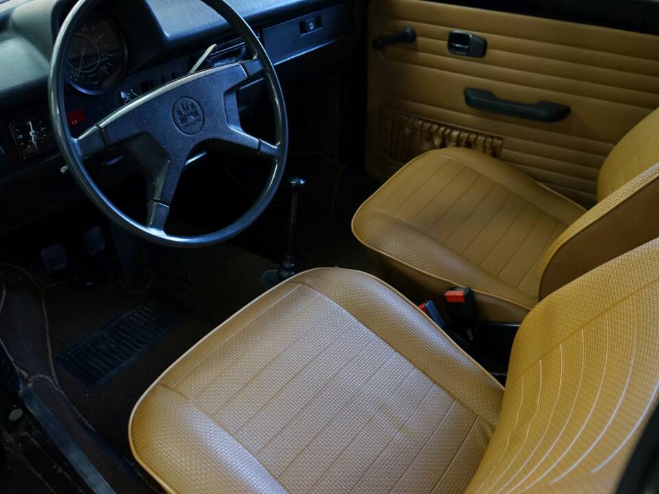 Image 12/15 of Volkswagen Beetle 1303 (1976)
