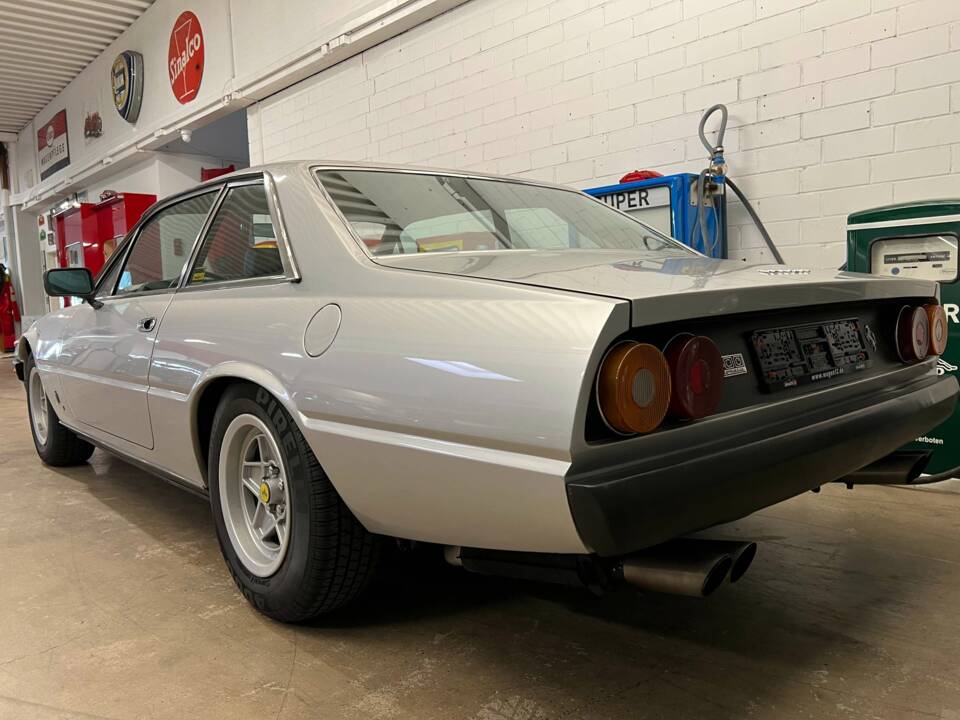 Image 12/19 of Ferrari 400 GT (1978)