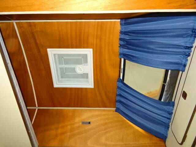 Immagine 12/41 di Volkswagen T3 Panel Van 1.6 D (1983)