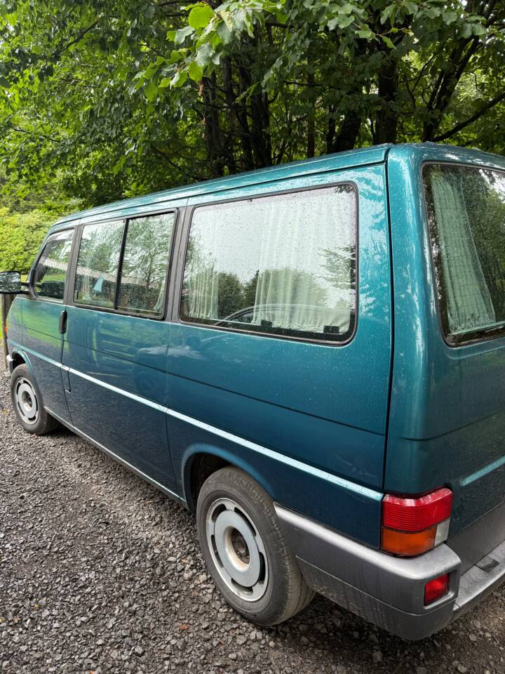 Bild 3/12 von Volkswagen T4 Multivan 2.0 (1994)