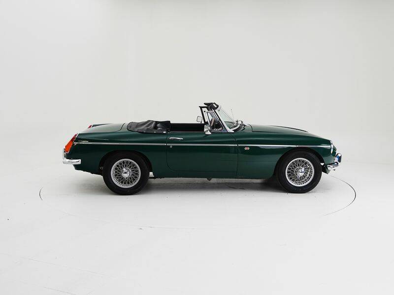 Immagine 6/15 di MG MGB (1977)