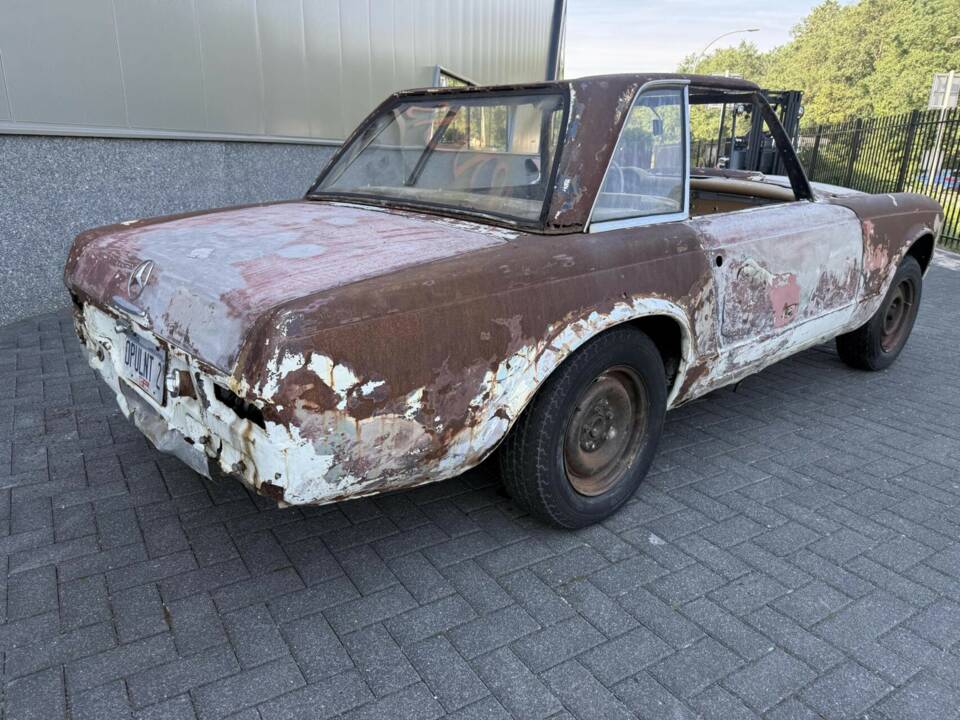 Image 11/50 de Mercedes-Benz 230 SL (1964)
