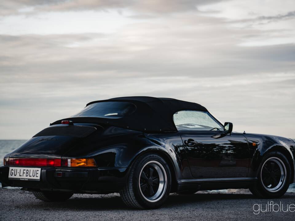 Image 29/85 of Porsche 911 Speedster 3.2 (1989)