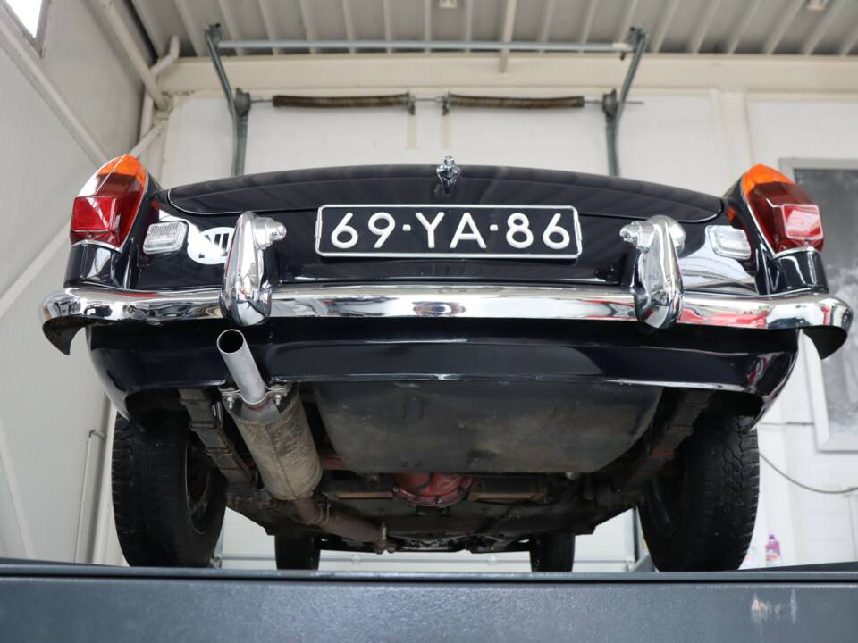 Afbeelding 19/50 van MG MGB (1973)