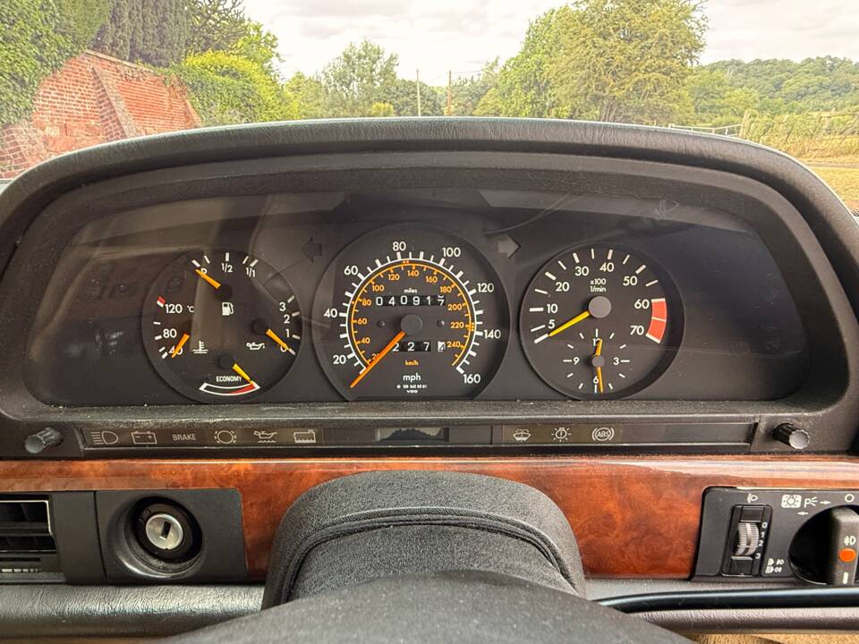 Imagen 16/30 de Mercedes-Benz 500 SE (1988)
