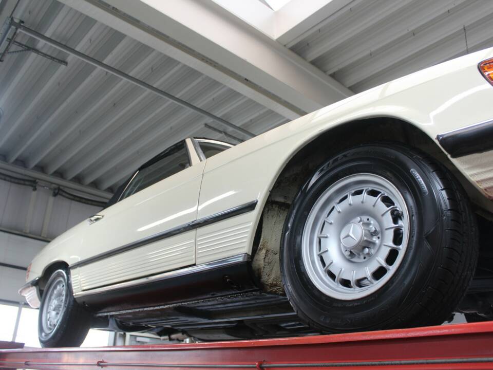 Imagen 14/50 de Mercedes-Benz 280 SL (1976)