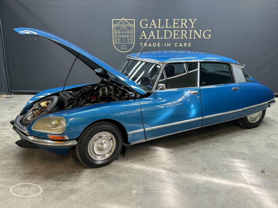 Image 43/46 of Citroën DS 23 Pallas (1973)