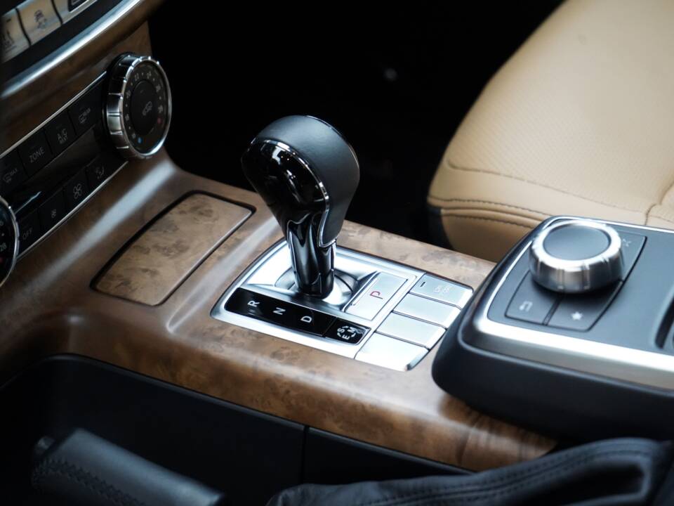 Image 21/21 of Mercedes-Benz G 500 (SWB) (2013)