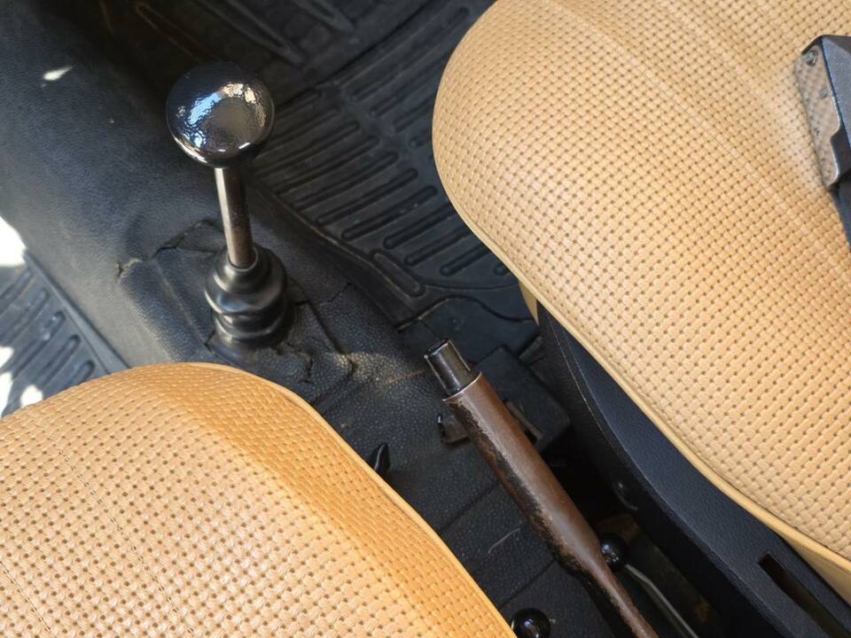 Bild 29/33 von Volkswagen Beetle 1303 (1973)