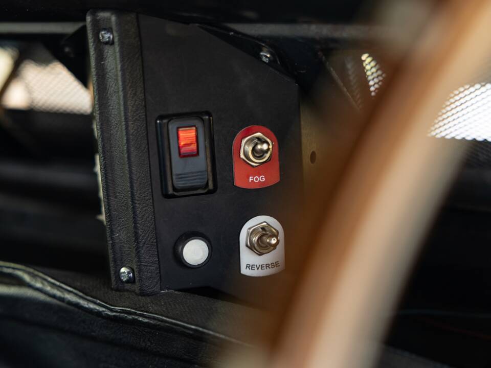 Bild 40/50 von Land Rover 88 (1980)