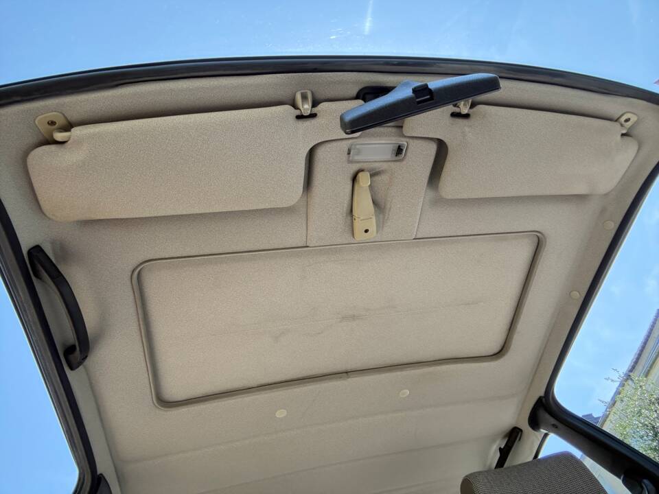 Immagine 20/27 di Volkswagen Golf Mk II 1.6 (1991)