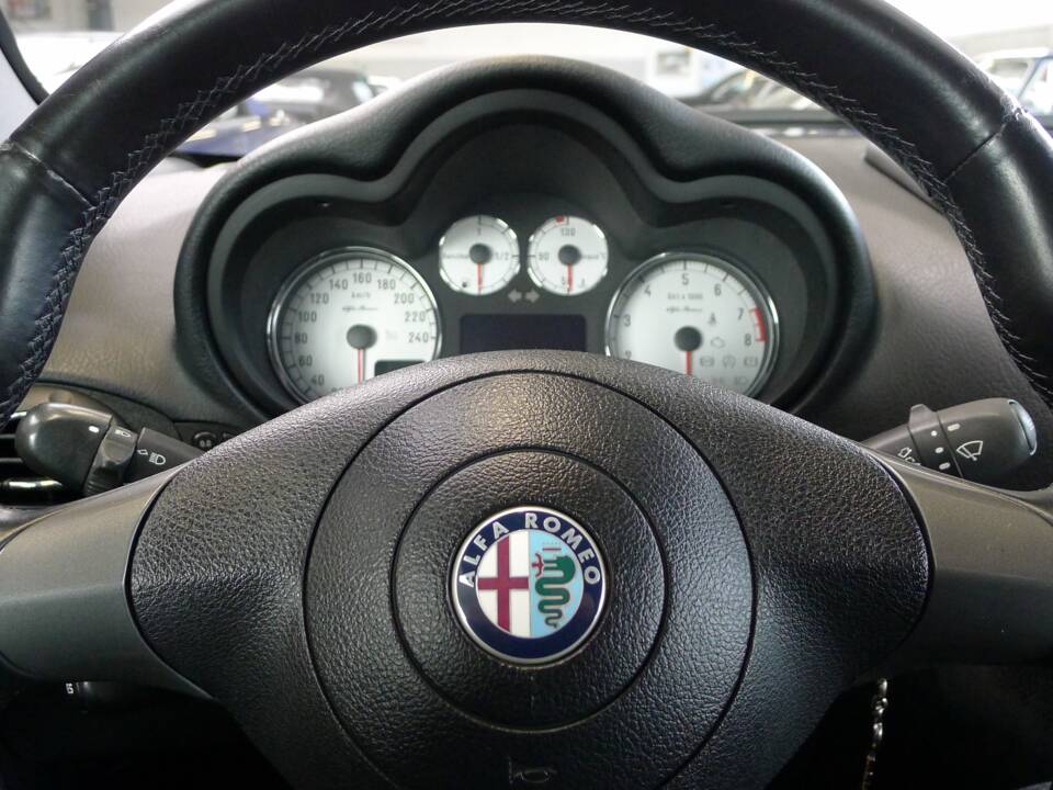 Image 6/39 of Alfa Romeo GT 1.8 Twin-Spark (2007)