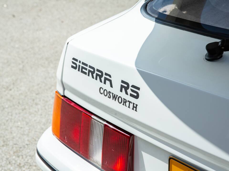 Immagine 27/27 di Ford Sierra Cosworth (1987)