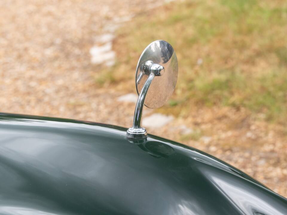 Bild 44/50 von Jaguar XK 120 DHC (1954)