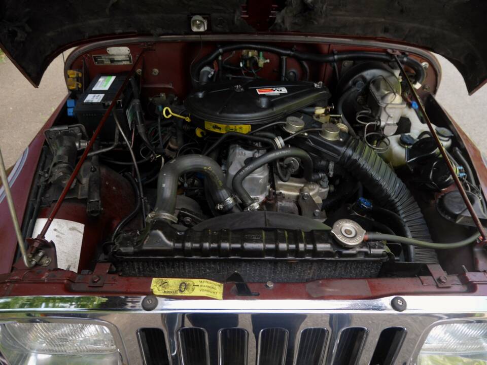 Image 20/23 de Jeep Wrangler YJ 4.2L (1988)