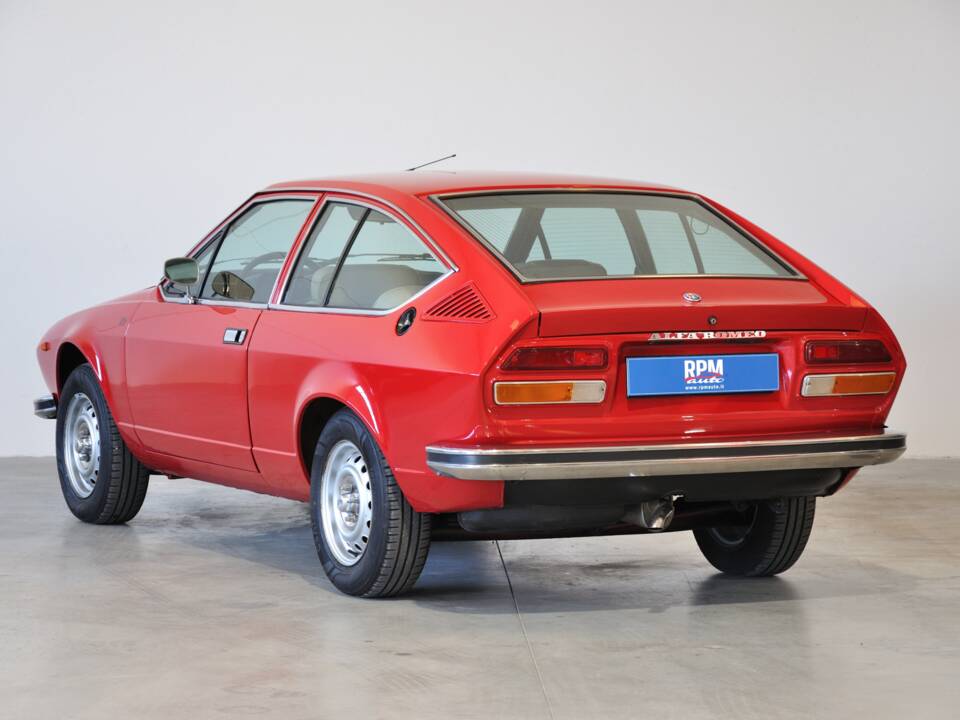 Bild 18/29 von Alfa Romeo Alfetta GT 1.6 (1978)