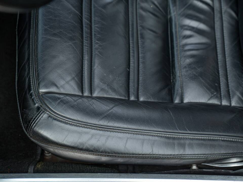 Image 38/50 of Chevrolet Corvette Stingray (1972)