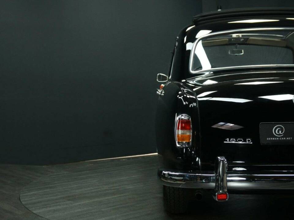 Bild 33/49 von Mercedes-Benz 180 D (1956)